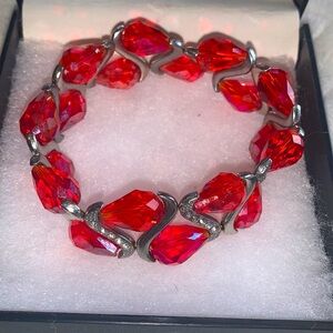 Gorgeous Red crystal silver rhinestone stretchy bracelet.